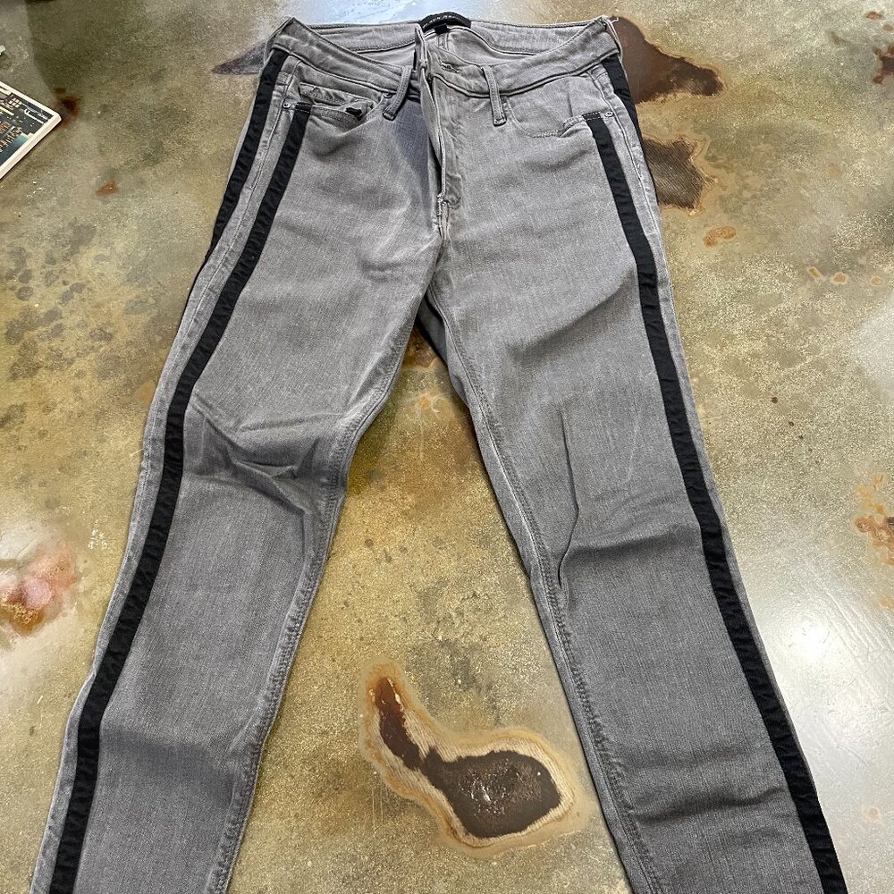 Black Orchid Los Angeles grey